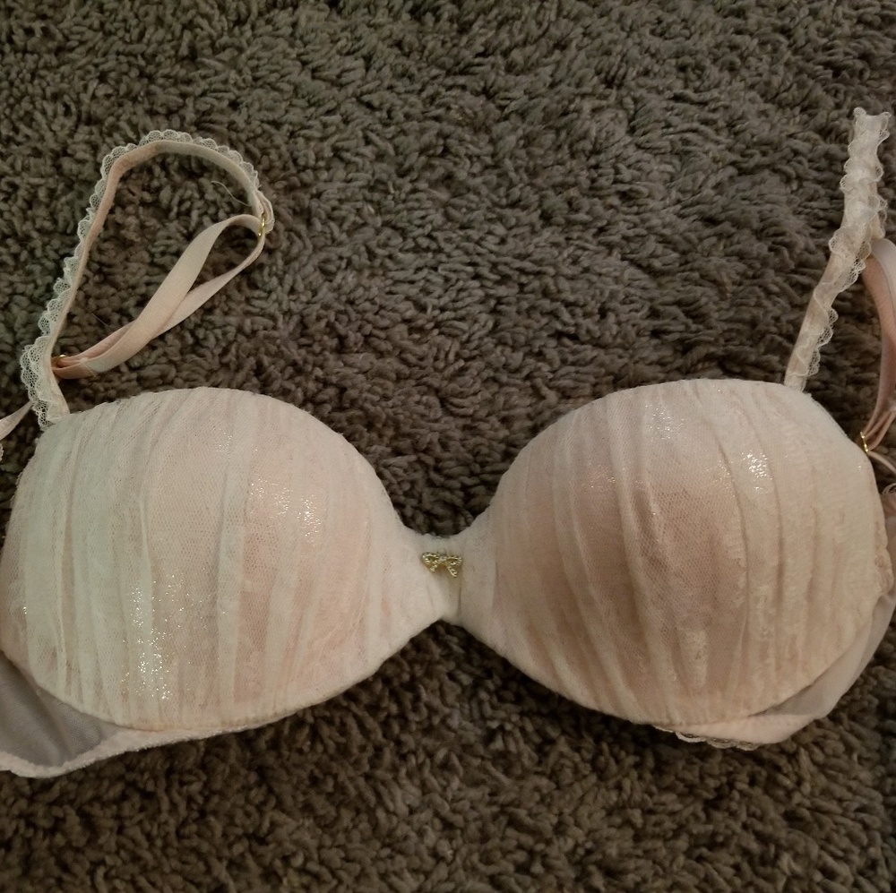 NWOT Victoria's Secret Balconette Bra